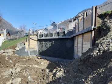 Réalisation d'une paroi berlinoise pour la construction d'un mur de soutènement à Luz-Saint-Sauveur