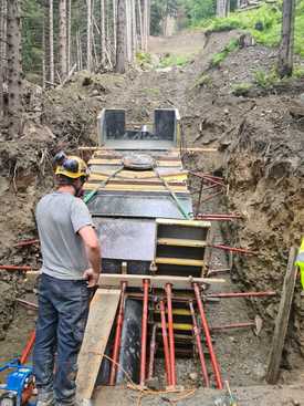 Construction de la centrale hydroélectrique du MIAGE