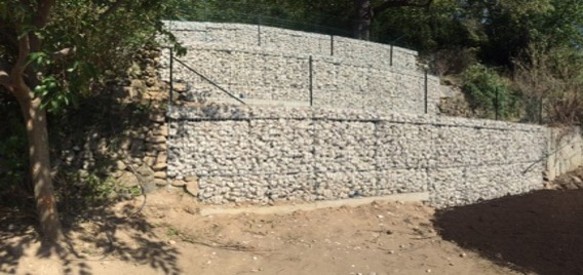 Travaux de confortement de mur par  gabions  électro soudés